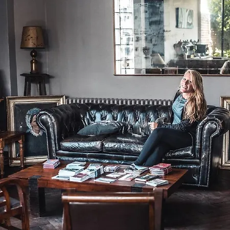 Bed & Breakfast La Maison Bleue De 3*