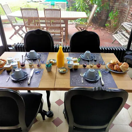 Bed & Breakfast La Maison Bleue De Roubaix