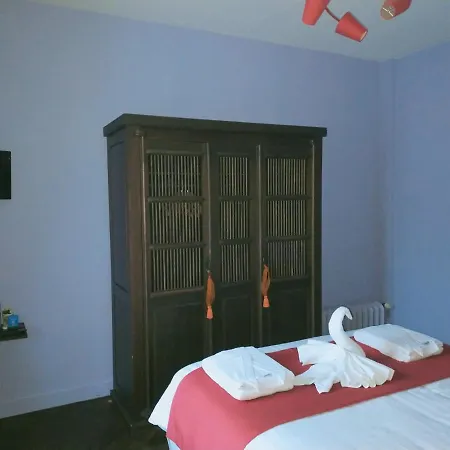 La Maison Bleue De *
