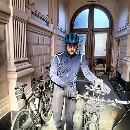 Bed & Breakfast La Maison Bleue De 3*