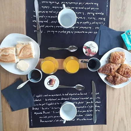 La Maison Bleue De Bed & Breakfast Roubaix