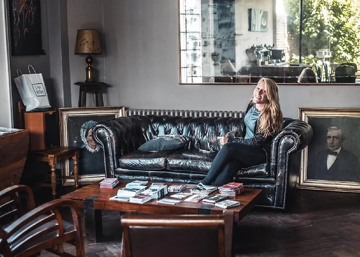 Couette-café La Maison Bleue De 3*