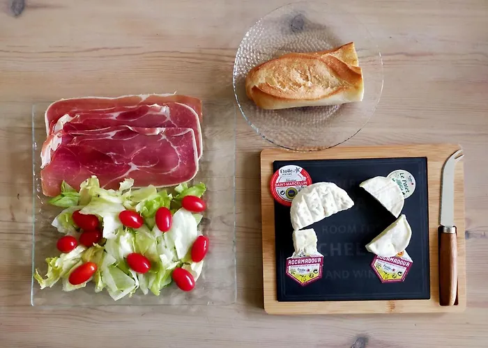 La Maison Bleue De Couette-café 3*