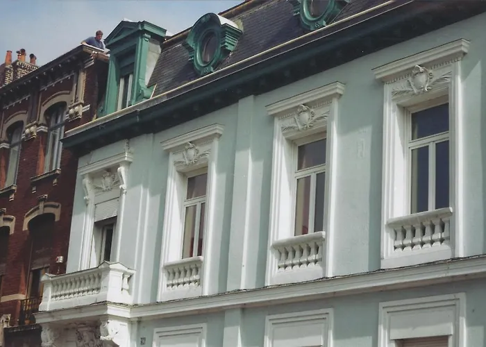 La Maison Bleue De Couette-café 3*